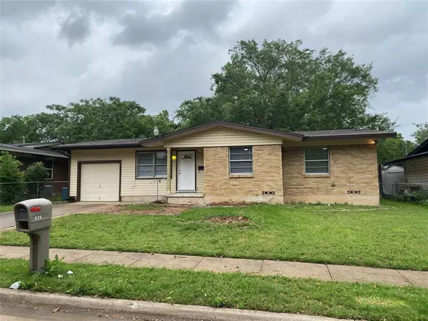 620 Willow Street, Hurst, TX 76053