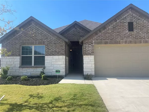 8805 Copper River Drive, Fort Worth, TX 76131