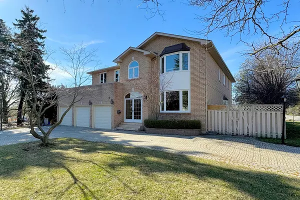 Markham, ON L3T 1N5,8 Wildrose CRES