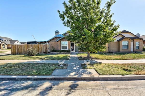 2100 S Robinson Avenue, Moore, OK 73170