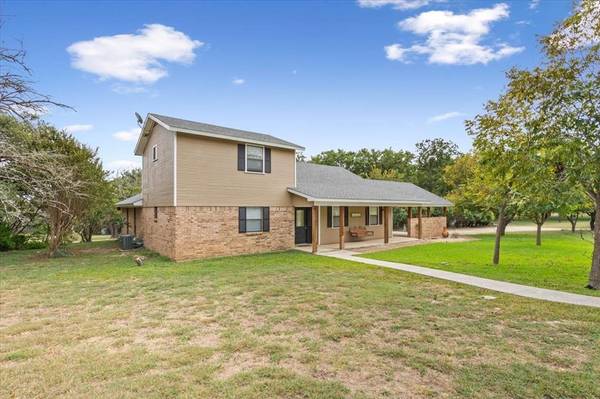 Hamilton, TX 76531,712 Nicholson Drive