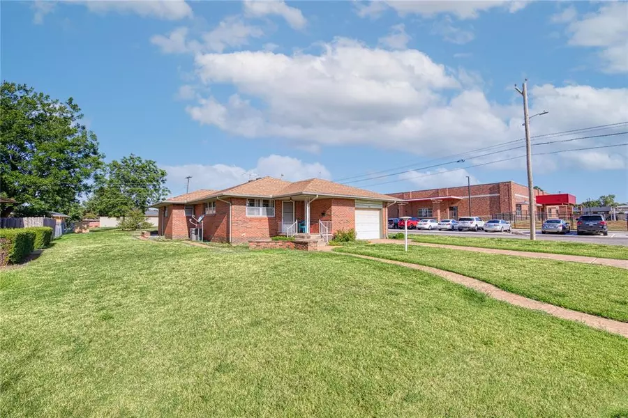 423 Texas Street, Weatherford, OK 73096