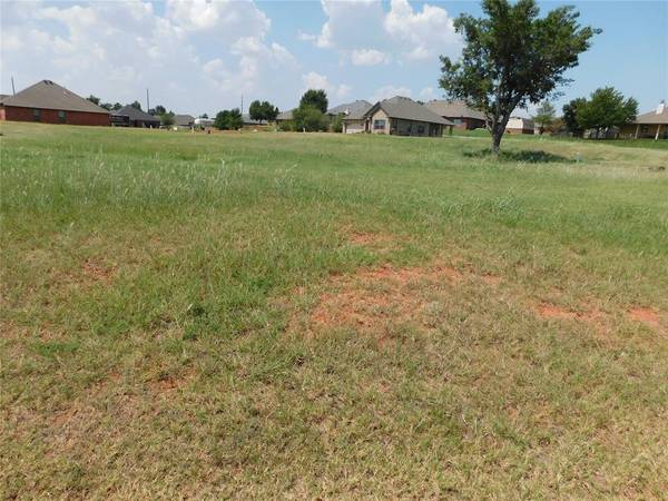 1611 Bent Trail, Guthrie, OK 73044