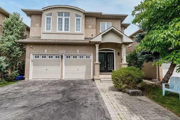 Oakville, ON L6M 4V5,2369 GRAND OAK TRL