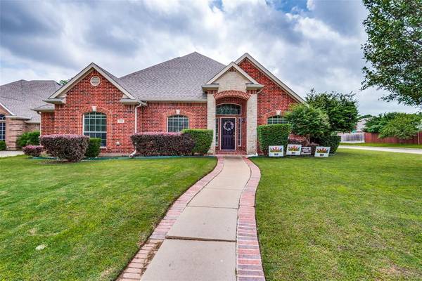 700 Dover Heights Trail,  Mansfield,  TX 76063