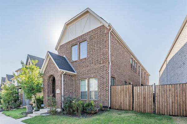 Flower Mound, TX 75028,889 Deer Run Road