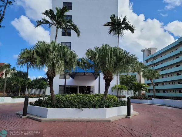 Pompano Beach, FL 33062,1500 N Ocean Blvd  #204