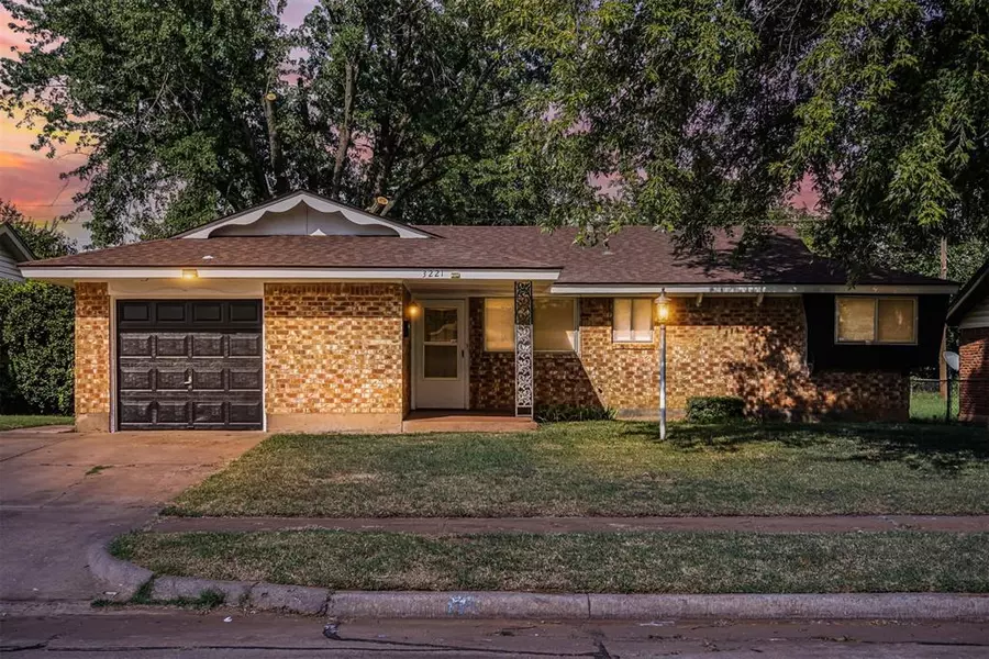 3221 Dentwood Terrace, Del City, OK 73115