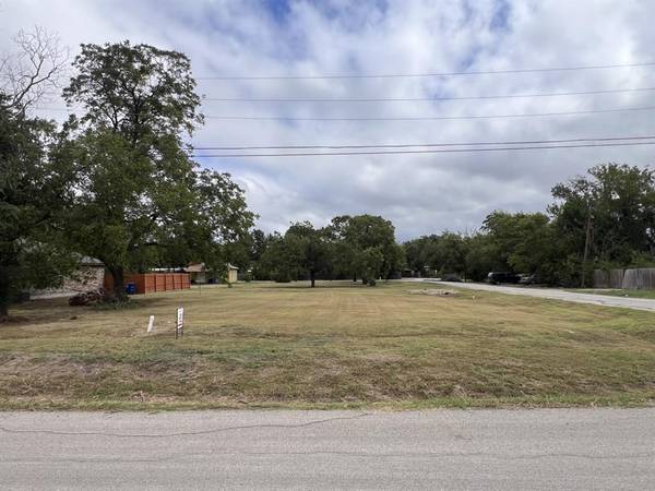 809 E Buffalo Street, Forney, TX 75126