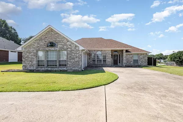 104 Fairway Lane, Crandall, TX 75114