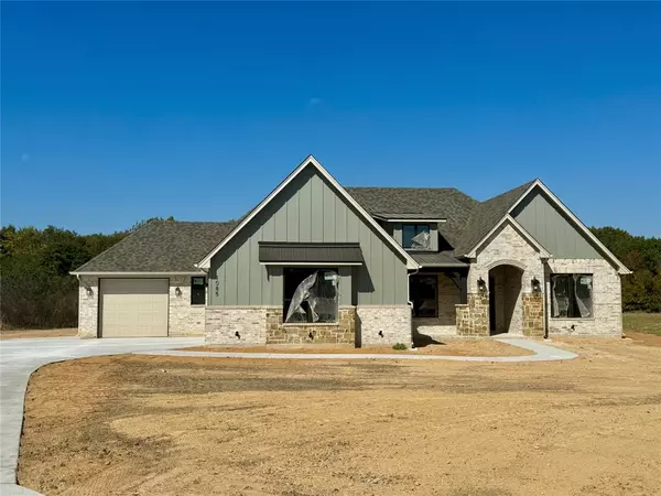 1085 Silver Sage Trail, Weatherford, TX 76085