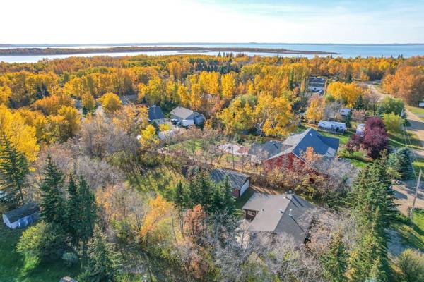 Pelican Point, AB T0B 0H0,613 Partridge Drive