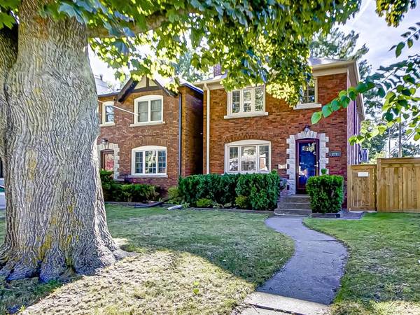 272 Rumsey RD, Toronto C11, ON M4G 1P9