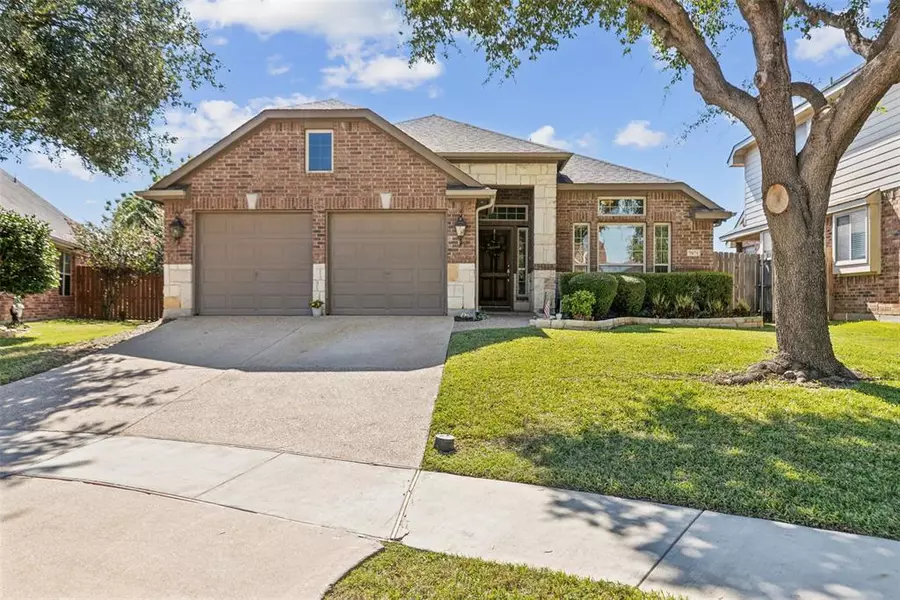 7071 Bethlehem Drive, Grand Prairie, TX 75054