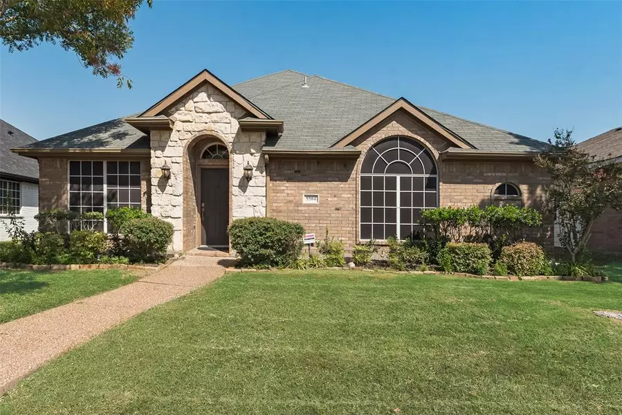 5504 Buckskin Drive, The Colony, TX 75056