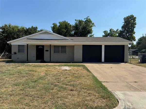 4445 Berke Road, Fort Worth, TX 76115