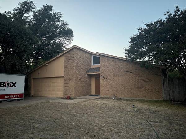 3812 Sugar Ridge, Fort Worth, TX 76133