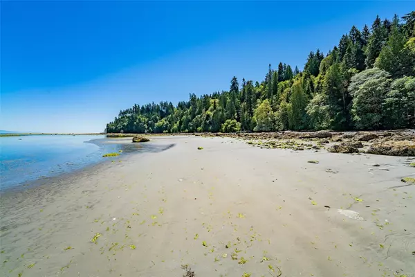 Qualicum Beach, BC V9K 1Y8,2035 Widgeon Rd