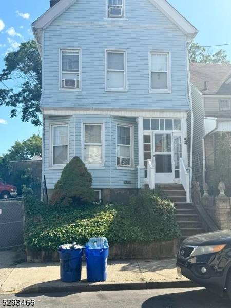 54 Winthrop St, Newark City, NJ 07104