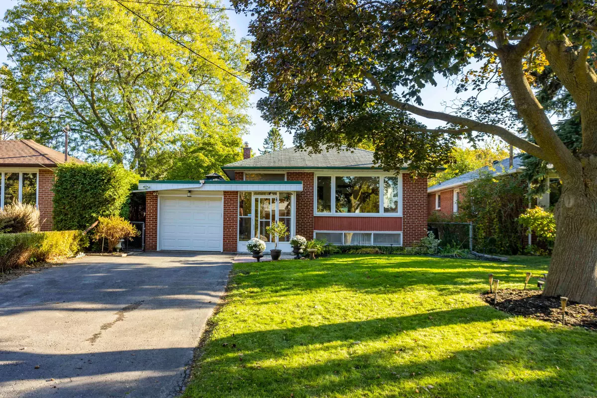 Toronto C13, ON M3A 3L3,41 Camwood CRES