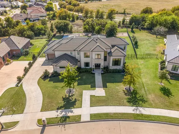 Benbrook, TX 76126,5220 W Verde Circle