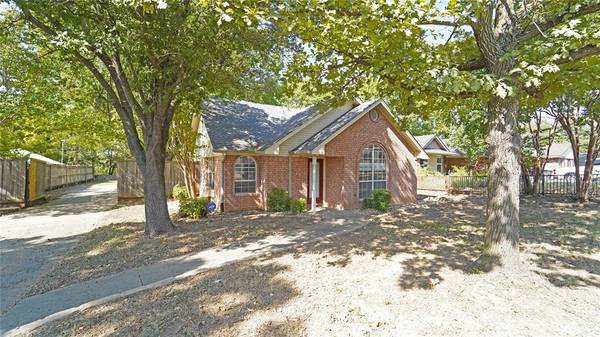 306 Cherry Street, Weatherford, TX 76086