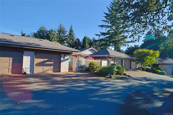 Saanich, BC V8Y 2X7,901 Kentwood Lane #68