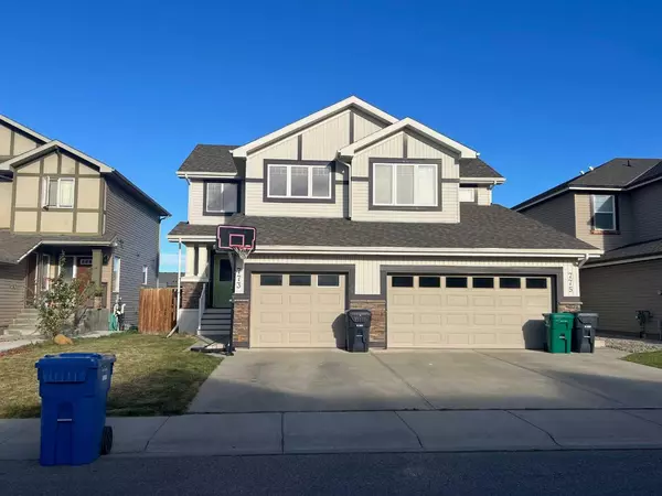 Lethbridge, AB T1J 4B9,773 Silkstone Close West