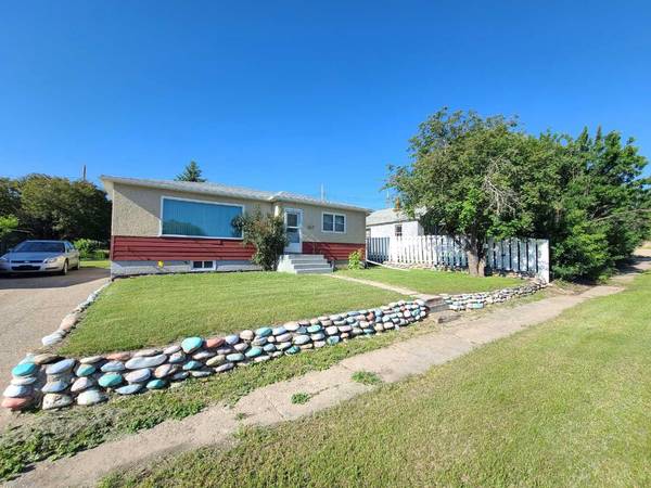 Peace River, AB T8S 1H7,9814 95 AVE