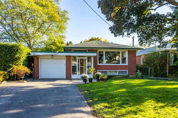 Toronto C13, ON M3A 3L3,41 Camwood CRES