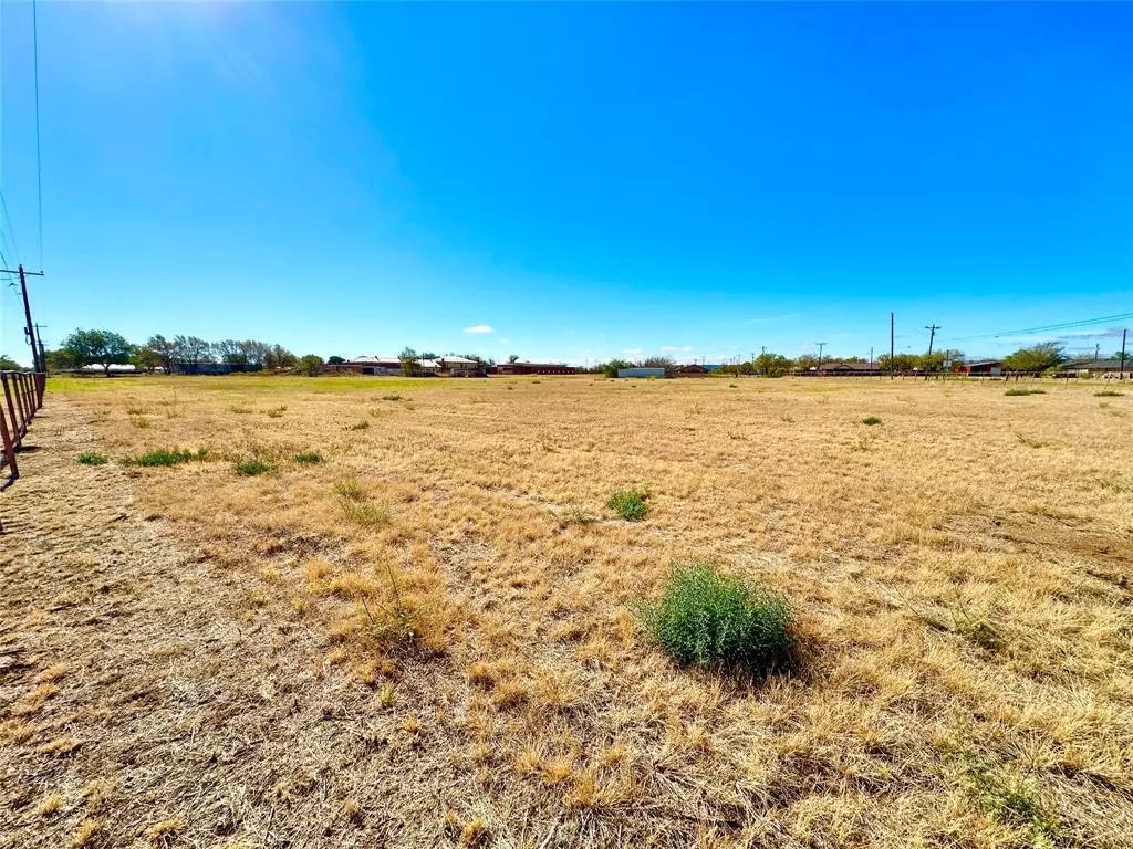 Trent, TX 79561,Lot B SW 3rd Street