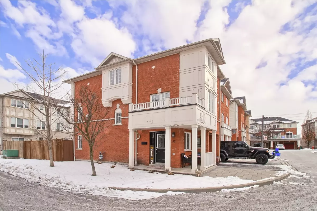 Pickering, ON L1V 0A2,1850 Kingston RD #37