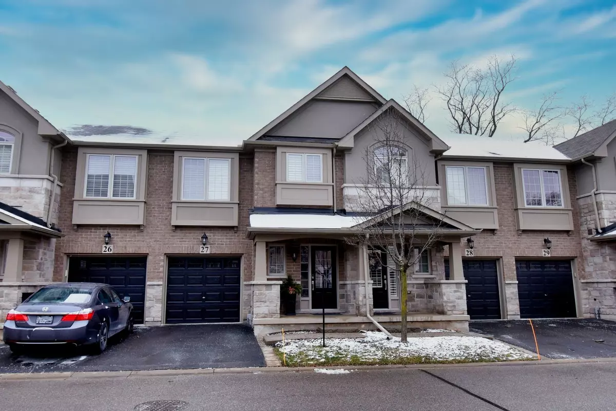 Halton, ON L7R 0E1,2086 GHENT AVE #27