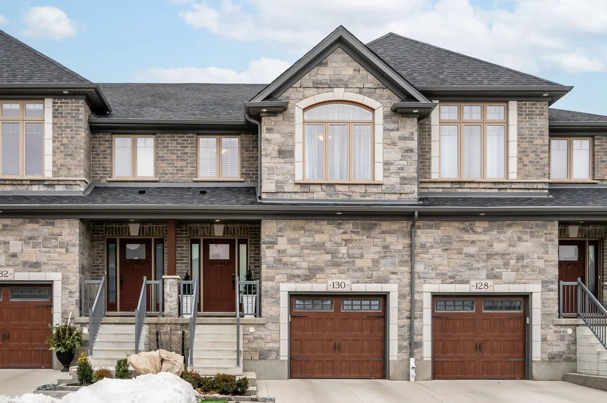 Kitchener, ON N2R 0M7,130 Hollybrook TRL