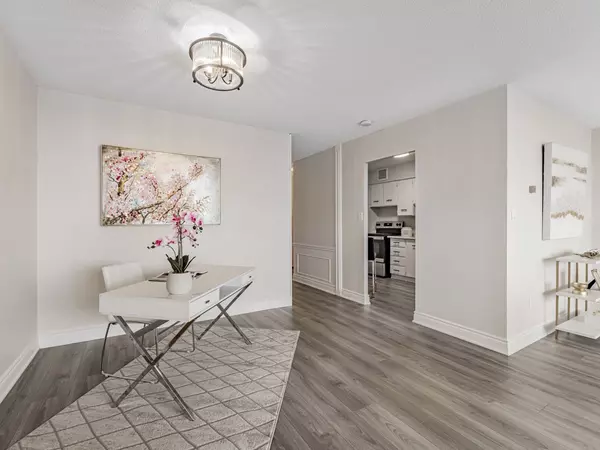 Toronto C15, ON M2J 4X7,3300 Don Mills RD #2608