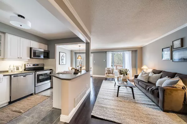 Whitby, ON L1N 7W6,759 Honey Tree CT