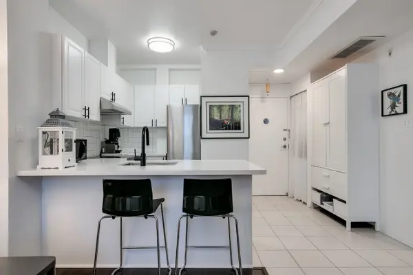 Toronto W05, ON M3M 3C4,2874 Keele ST #302