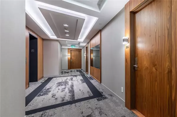 Burlington, ON L7R 0E9,2025 Maria ST #205