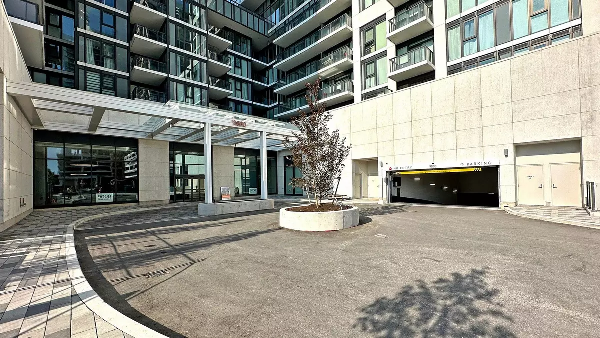 Vaughan, ON l4k 2m9,9000 JANE ST #2416