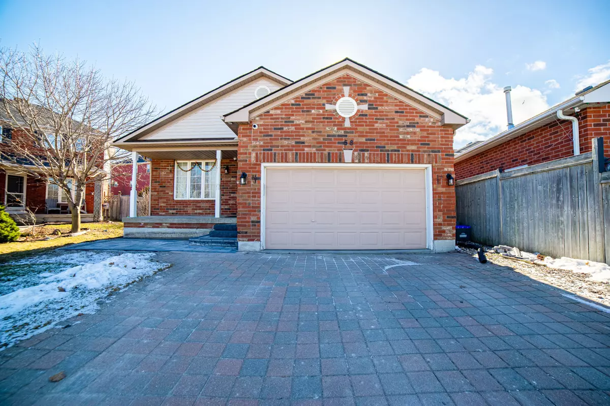 Simcoe, ON L4N 6B1,58 Draper CRES