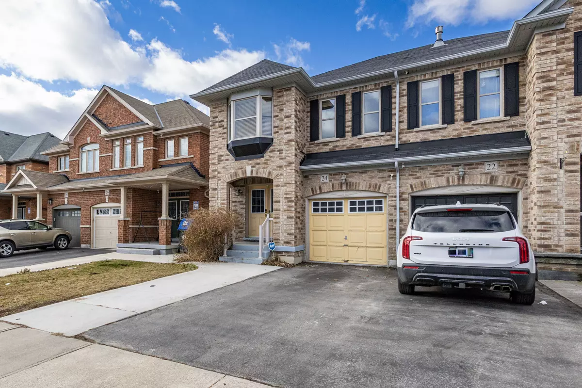 Brampton, ON L6P 0B5,24 Freedom Oaks TRL