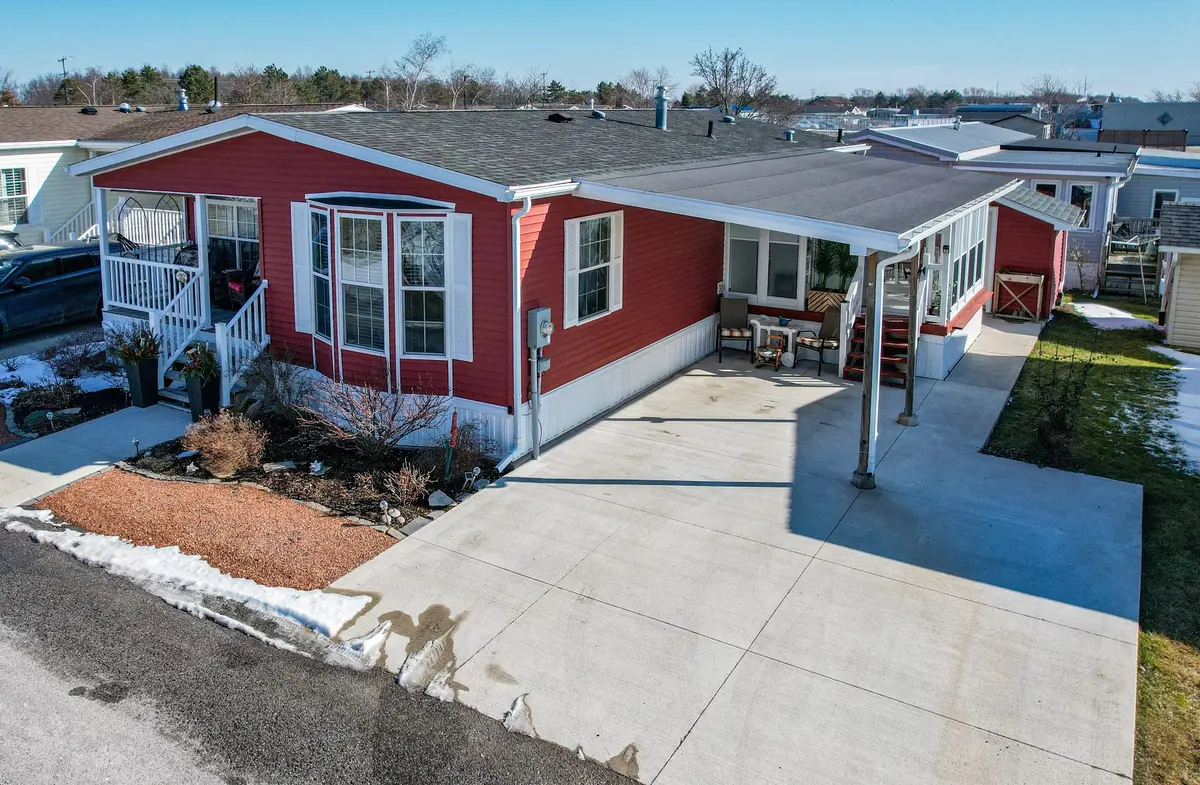 Fort Erie, ON L0S 1S1,3033 Townline RD #100