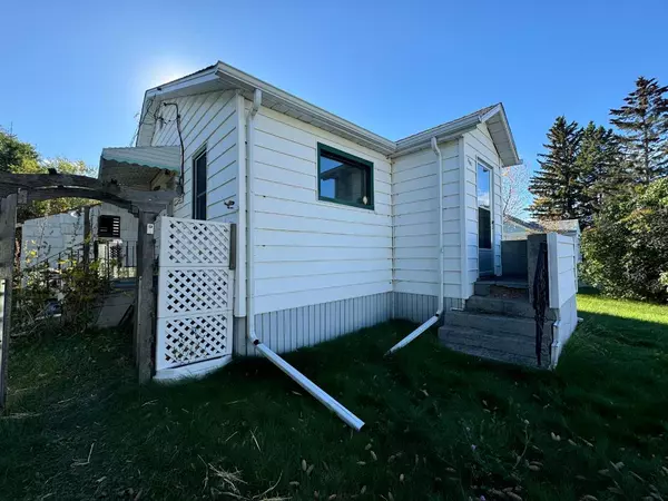 Ponoka, AB T4J1J6,5003 44 AVE