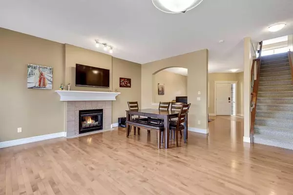 Calgary, AB T3H5P8,39 Strathlea Common Southwest #75