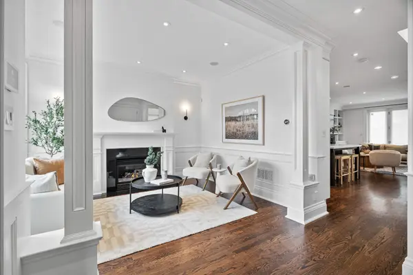 Toronto C11, ON M4G 1T2,195 Mcrae DR