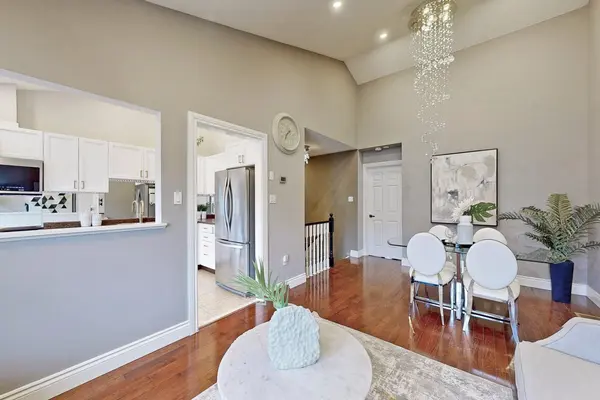 Whitby, ON L1R 0C7,58 Wicker Park WAY