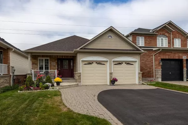 Oshawa, ON L1K 2Z3,1736 Whitestone CT