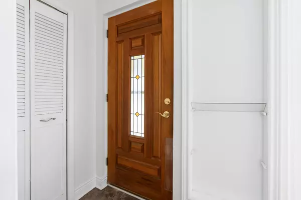 Toronto E04, ON M1L 1S5,28 Trinnell BLVD