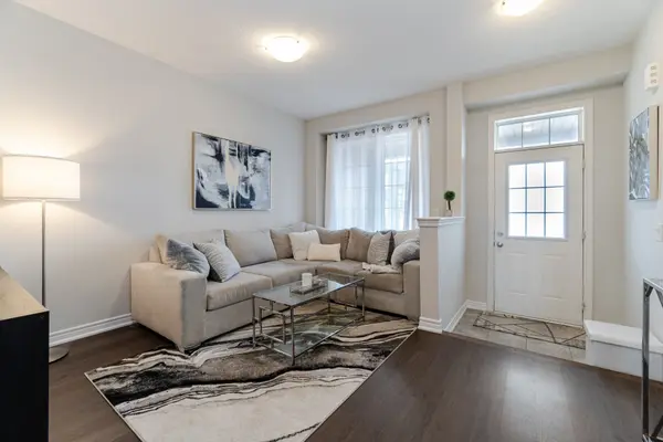 Milton, ON L9E 1H2,163 Bronson TER