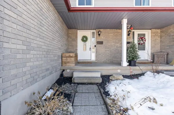 Waterloo, ON N2T 2K8,637 Pinerow CRES #A